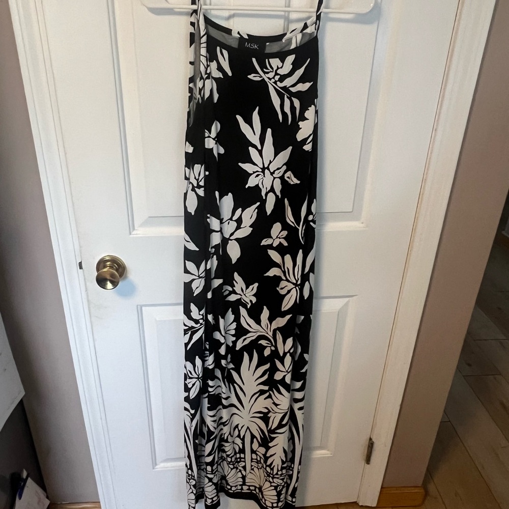 MSK Black and White Floral Dress NWT size med